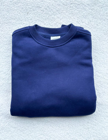 Classic Navy Sweatshirt for Effortless Everyday Style