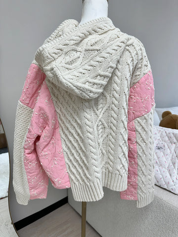 Cozy Quilted Hoodie Sweater in Soft Pink for Effortless Everyday Style