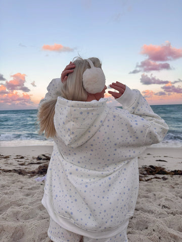 Cozy Embroidered Snowflake Hoodie for Winter Style