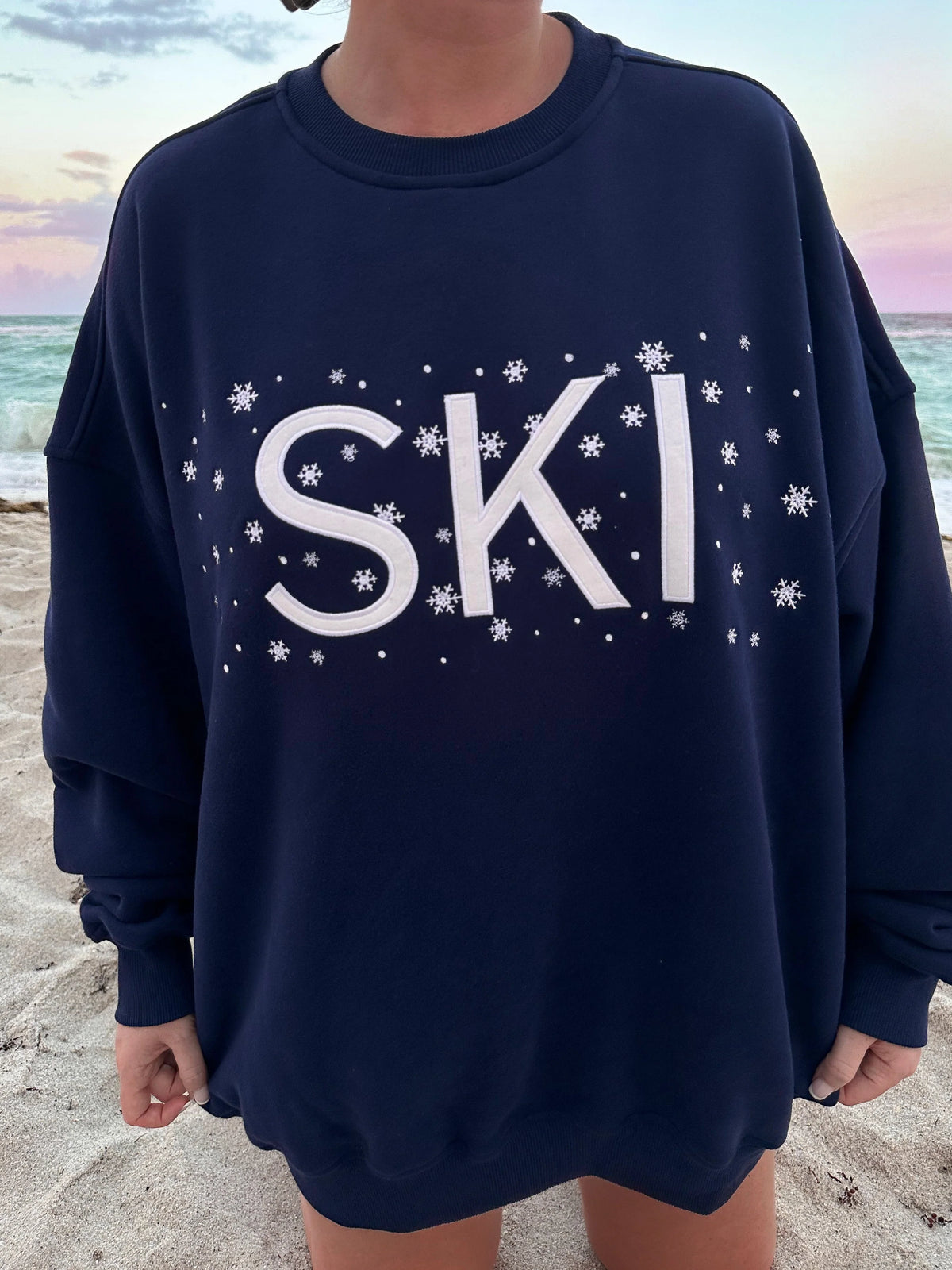 Cozy Snowflake Embroidered Sweatshirt for Winter Style