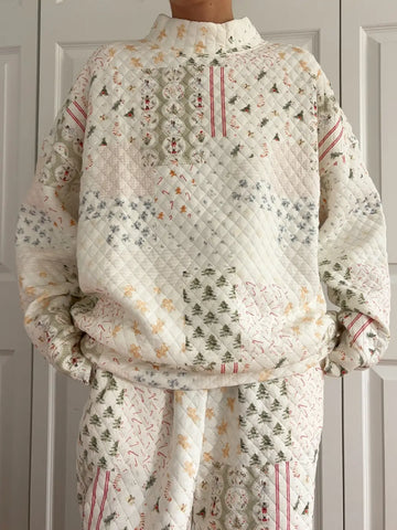 Cozy Christmas Quilted Sweatshirt for Festive Holiday Style