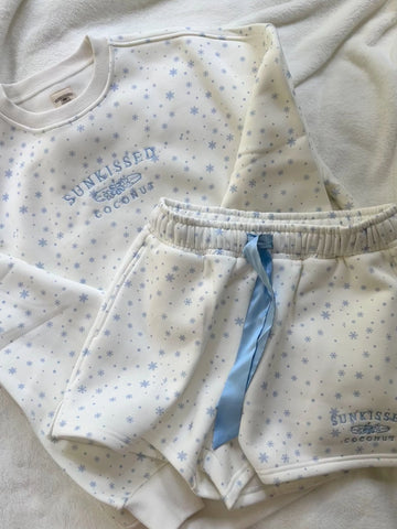 Cozy Embroidered Snowflake Sweatshirt for Effortless Winter Style