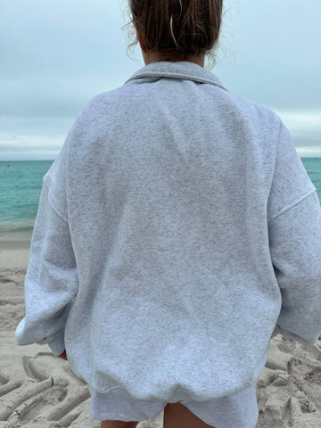 Vintage American Flag Quarter-Zip Sweatshirt in Pearl Grey for Cozy Everyday Style