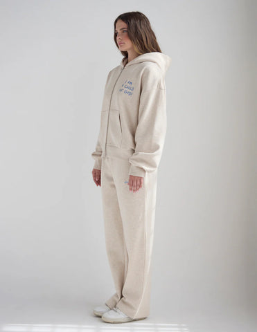 Cozy Oversized Hoodie for a Soft and Inspirational Everyday Look