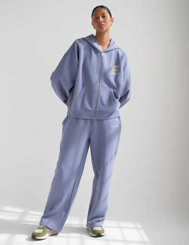 Plum Oversized Zip Hoodie for Cozy Everyday Style