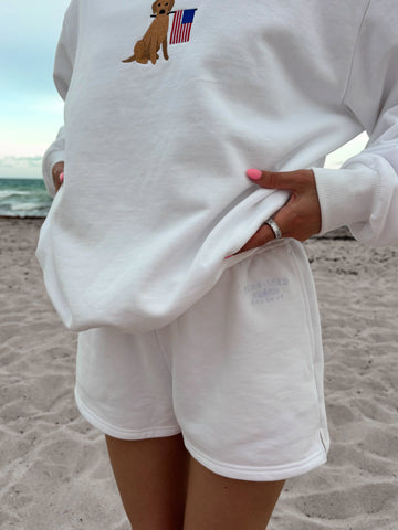 Classic White Patriotic Dog Sweatshirt for Everyday Casual Style