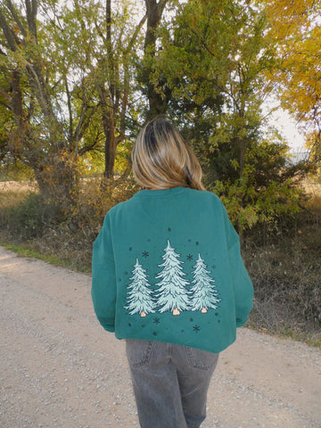 Cozy Christmas Tree Embroidered Sweatshirt for Festive Winter Style