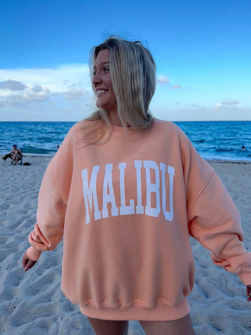Effortless Malibu Graphic Sweatshirt for a Relaxed Everyday Look