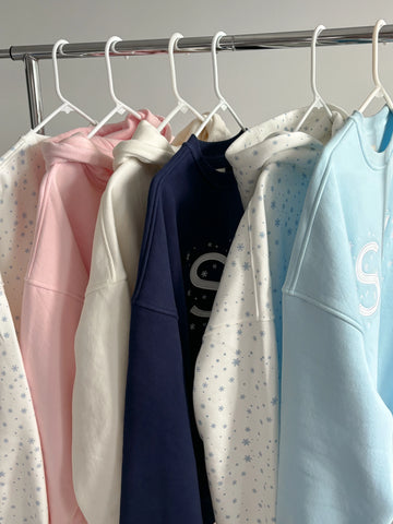 Cozy Embroidered Snowflake Sweatshirt for Effortless Winter Style