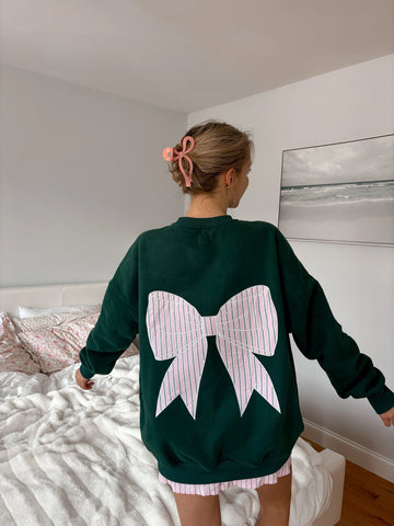 Cozy Striped Sweatshirt with Bow Embroidery for Winter Comfort