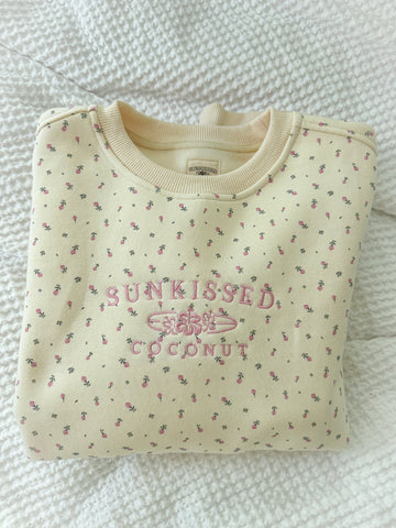 Cream Sweatshirt with Delicate Rose Embroidery for Cozy Everyday Style