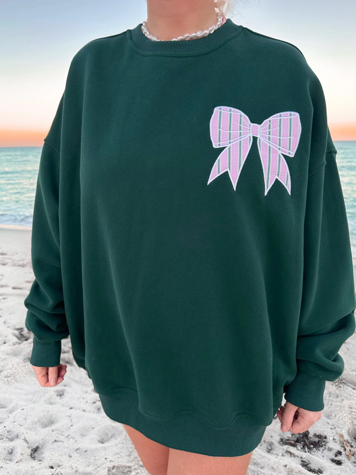 Cozy Striped Sweatshirt with Bow Embroidery for Winter Comfort