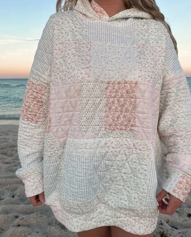 Soft Quilted Hoodie in Dreamy Pastel Hues