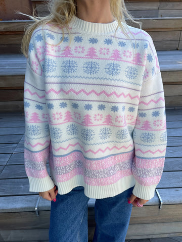 Cozy Nordic Knit Sweater for Winter Adventures and Après-Ski Style