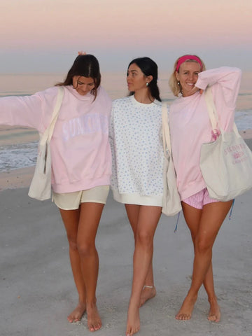 Effortless Blue Floral Sweatshirt for a Soft and Dreamy Everyday Look