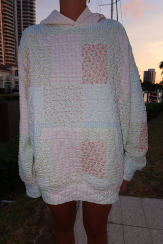 Soft Quilted Hoodie in Dreamy Pastel Hues