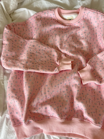Soft Pink Floral Sweatshirt with Ditsy Blue Blooms for a Sweet and Cozy Look