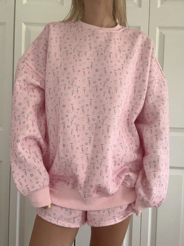 Soft Pink Floral Sweatshirt with Ditsy Blue Blooms for a Sweet and Cozy Look