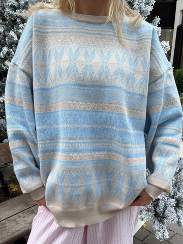 Cozy Aspen Ski Sweater for Winter Layering and Après-Ski Style