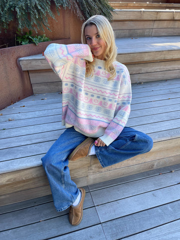Cozy Nordic Knit Sweater for Winter Adventures and Après-Ski Style