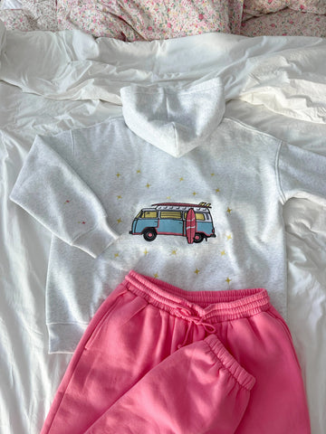 Effortless Pearl Grey Hoodie with Embroidered Star for Everyday Style