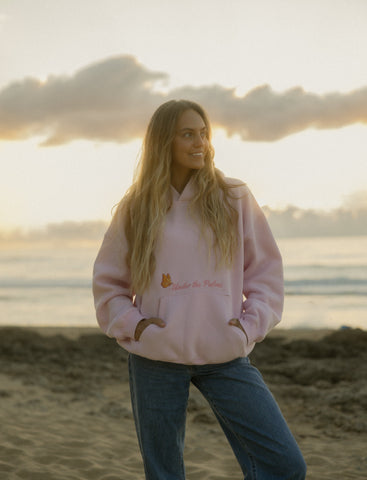 Oversized Coastal Hoodie in Blush Pink for Effortless Everyday Style