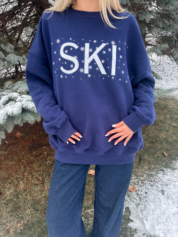 Cozy Snowflake Embroidered Sweatshirt for Winter Style