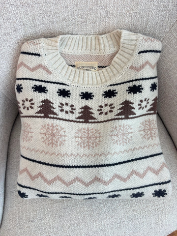 Cozy Cabin-Inspired Winter Sweater with Classic Nordic Design