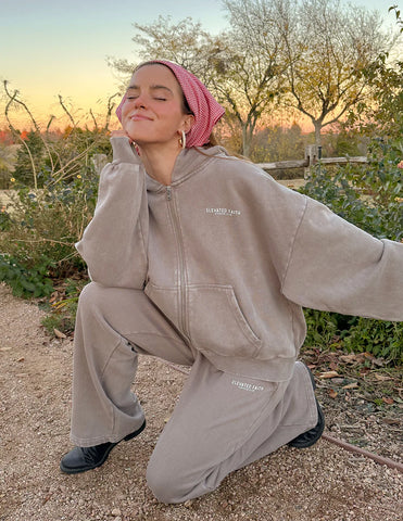 Soft Brown Oversized Zip Hoodie for Effortless Everyday Style