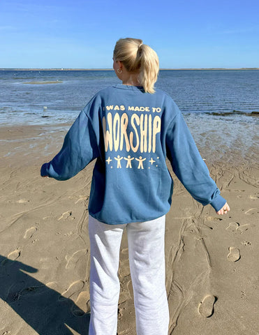 Inspiring Worship Crewneck Sweatshirt for Everyday Faith
