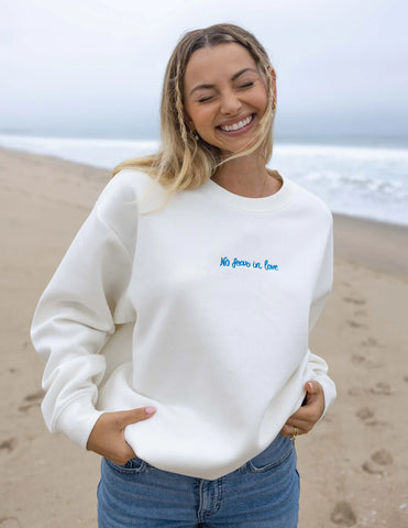 Inspiring No Fear in Love Unisex Sweatshirt for Everyday Faith