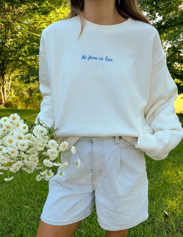 Inspiring No Fear in Love Unisex Sweatshirt for Everyday Faith