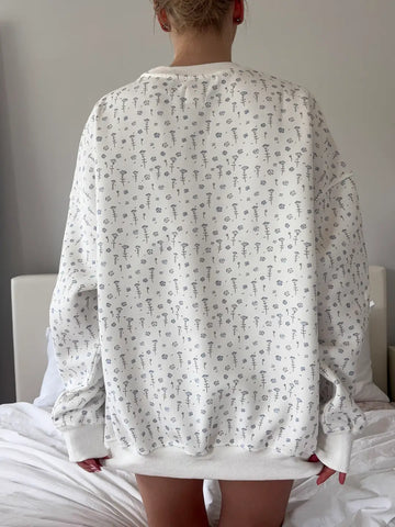 Effortless Floral Sweatshirt for a Soft Everyday Look